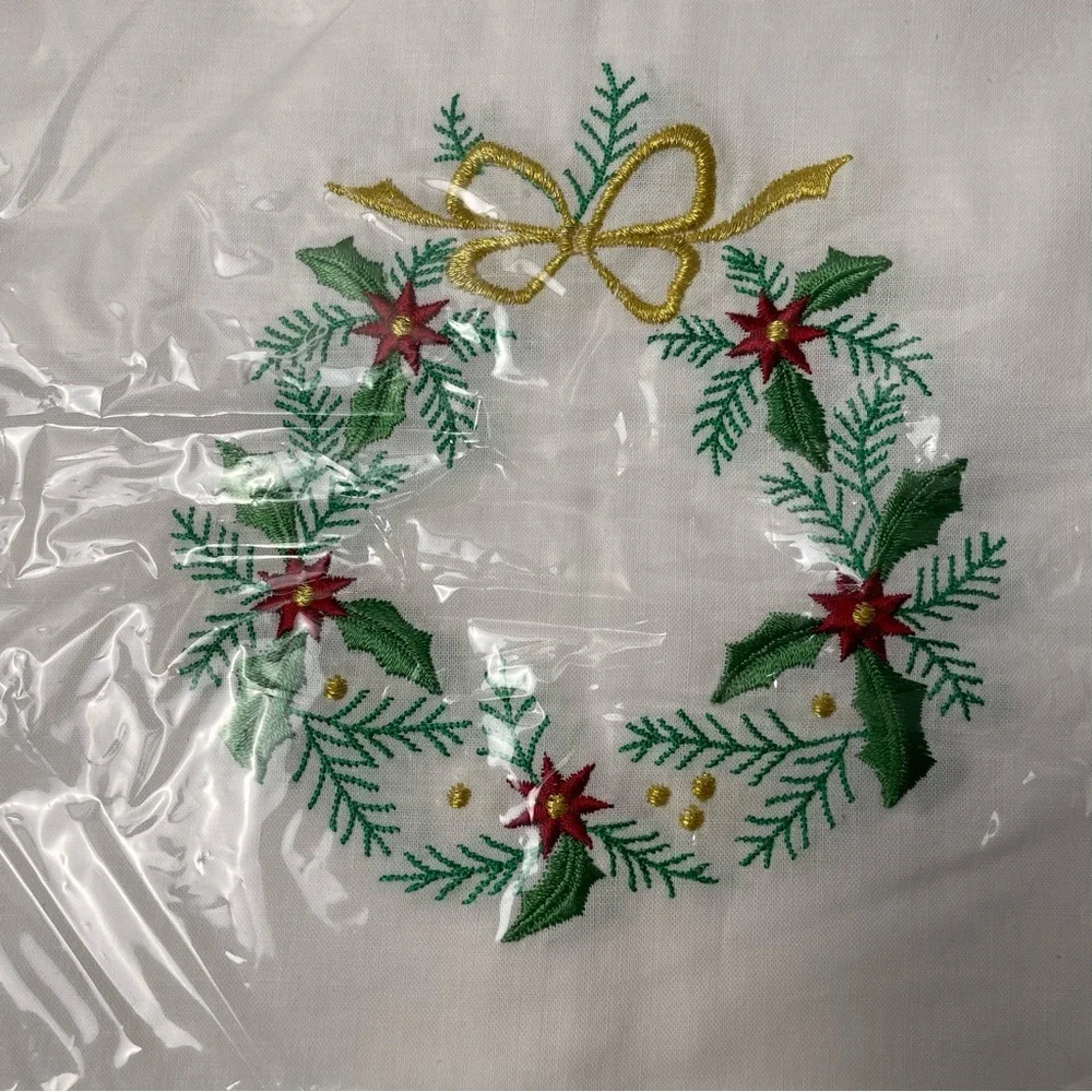 Lillian Vernon Guest Towel Set Christmas Wreath Tree OS White Embroidered Cotton